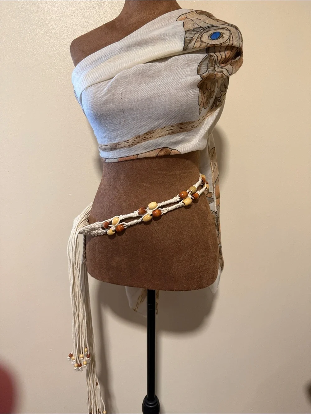 Macramé Fringe Tie Belt with Wooden Bead Detail — Cream and Brown